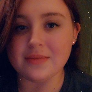 Meet your Posher, Emilee